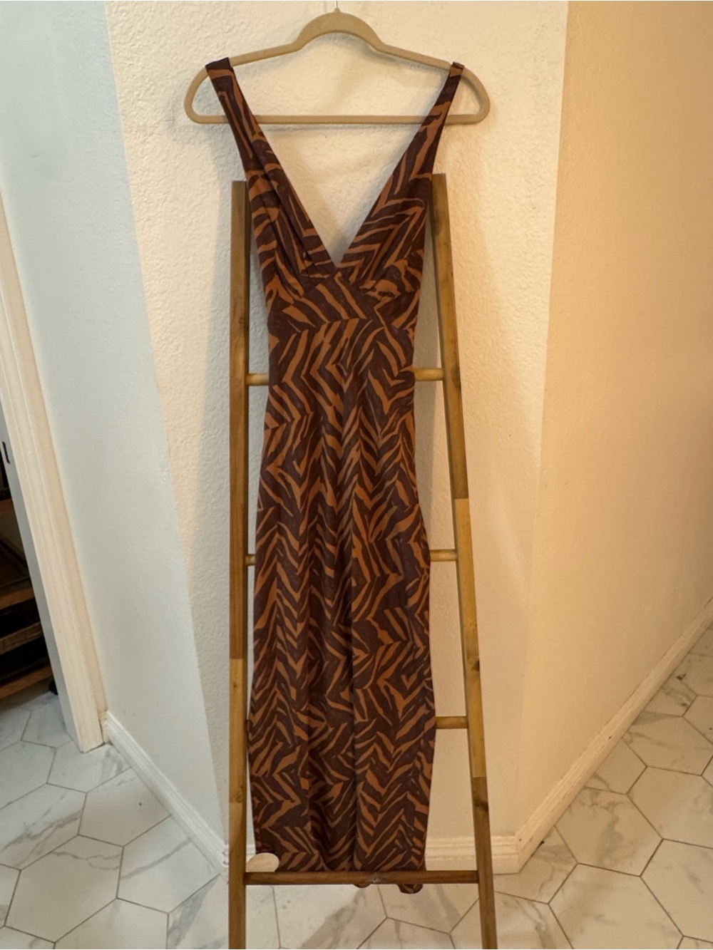 NWT Shona Joy Brown and Tan Maxi Dress with Abstract Zebra Print 100% Silk